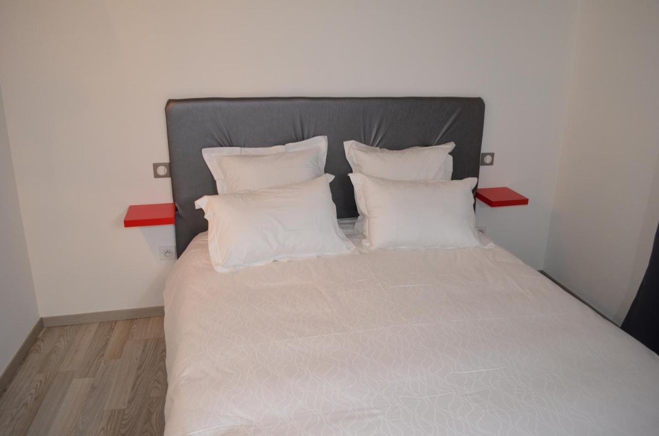 La Petite Ecole Bed & Breakfast Marciac Exterior photo
